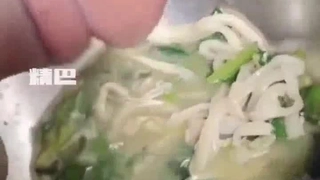 邀请路上素人父女看A片结果两人性欲高涨