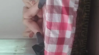 【激情多人行】，兩男兩女群P淫亂，互舔騷穴，未來的白衣天使專場，青春氣息無敵