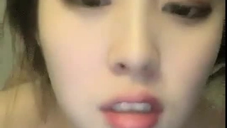 欧洲少女Kyra Rose与继兄进行禁忌的拍照