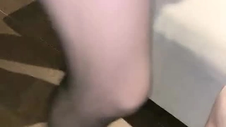 晚上的快感与睾丸:成人自制视频